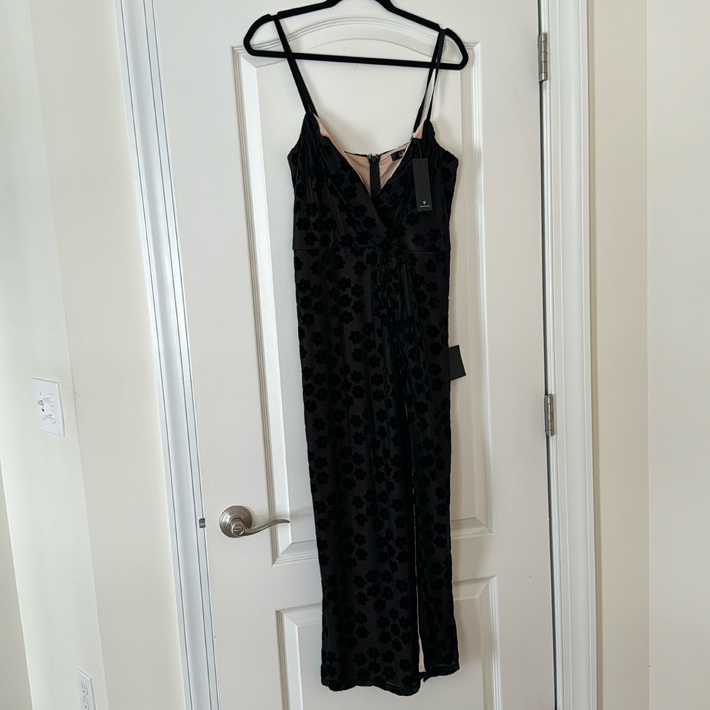 NWT Lulus Size XL | Midi Black Floral Velvet Dress